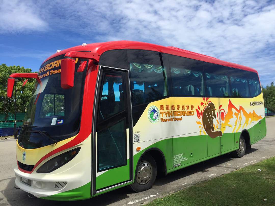 TYH Borneo Tours coach